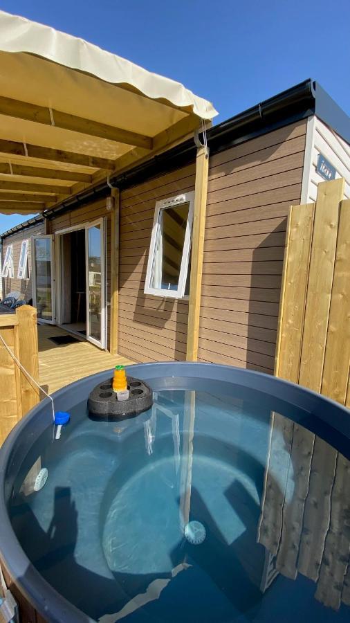 Camping Les Carolins Saint-Lo-d'Ourville 外观 照片