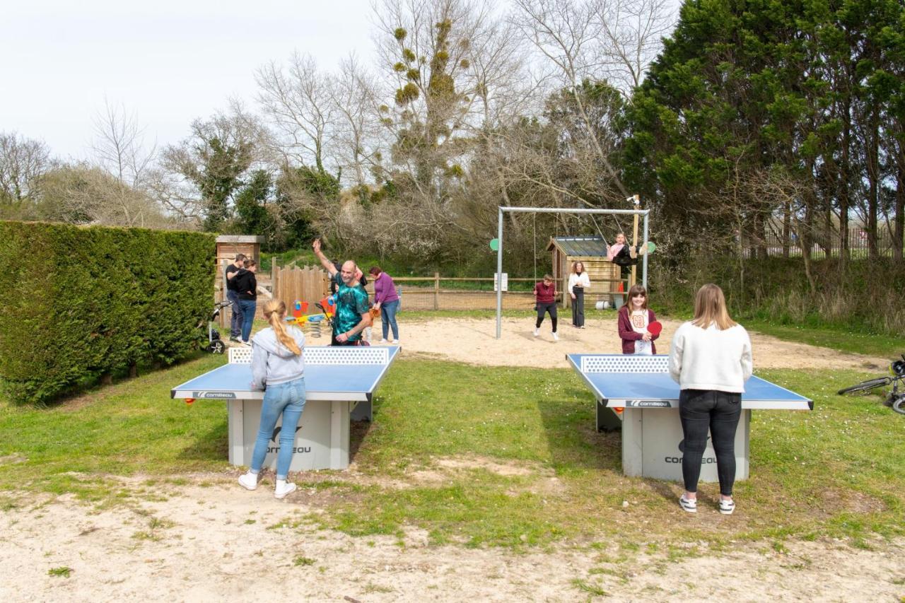 Camping Les Carolins Saint-Lo-d'Ourville 外观 照片